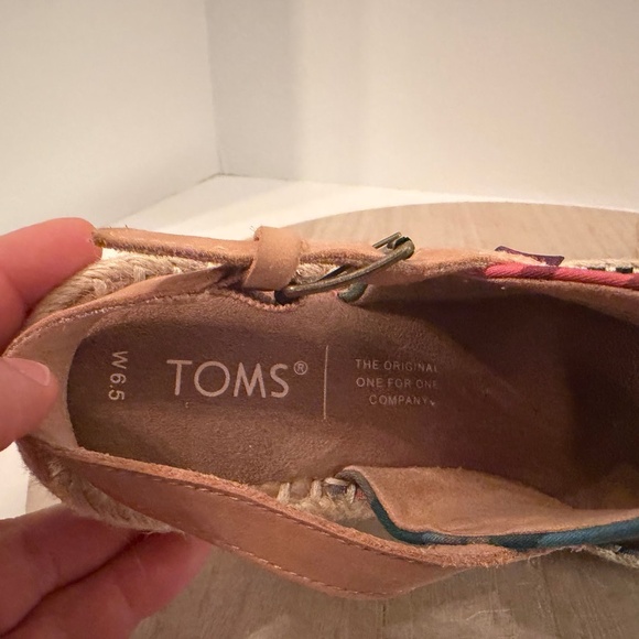 TOMS Women’s 6.5 Multicolor Canvas Espadrille Wedge Sandals Peep Toe Ankle Strap - Picture 7 of 7